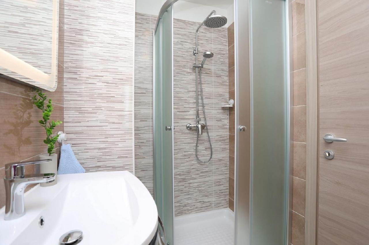 Victory Apartment Ravni